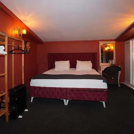 By Kinyas Galata By Boss Hotel